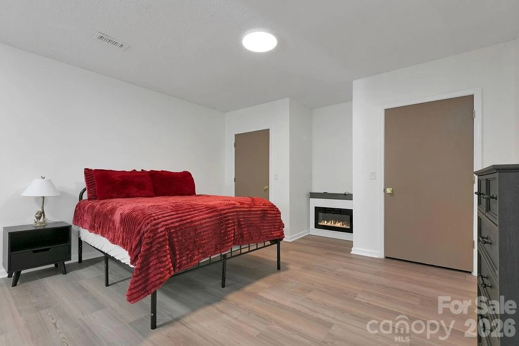 1388 King Road - Photo 36