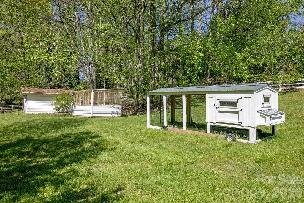1388 King Road - Photo 43